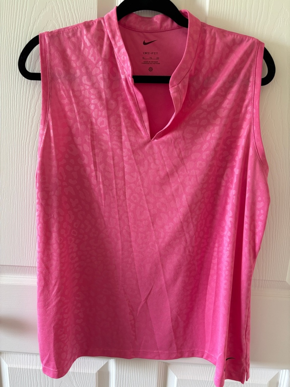 Nike Women's sleeveless pink polo, and Jofit Navy Skort - Picture 2 of 9